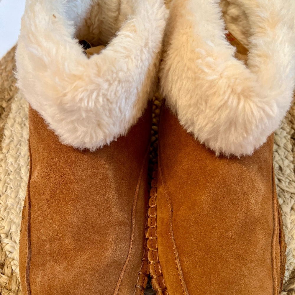 Boho J Crew size 7 Cozy Tan Suede Fur-Lined Boots